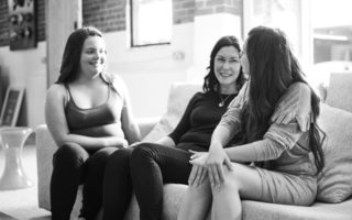 Hey Girls - Group of 3 Girls